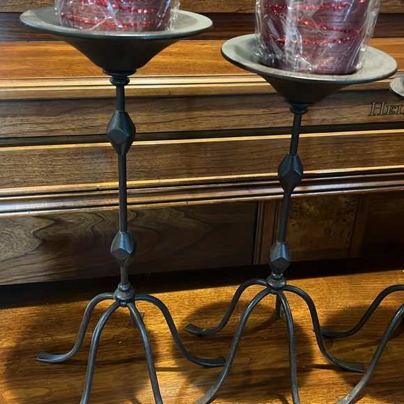 Party lite candle holders with candles. Like new condition. - Picture 3 of 7